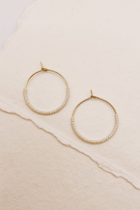 SKINNY HOOPS Kreolen | beige